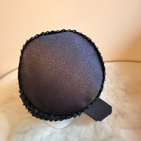 Vintage Black Raffia Woven Bucket Victorian Hat - Picture 5 of 8